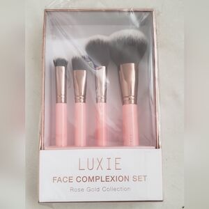 Luxie Face Complexion Set Rose Gold Collection